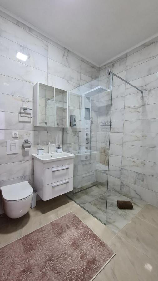 Apartman Orange Бугойно Екстериор снимка